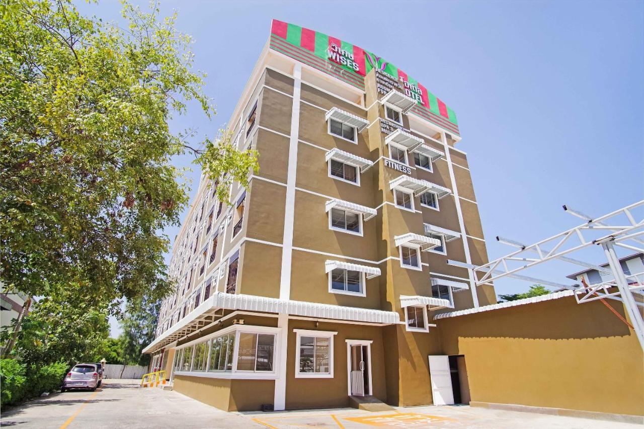 Wises Hotel Ban Bang Phra Екстериор снимка